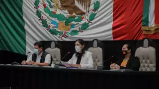 En la entrevista se recordó que no se ha informado el destino de los recursos desviados durante la gestión de administraciones anteriores. Foto: Por Esto!