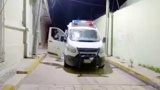 Médicos forenses retiraron el cuerpo para llevarlo al anfiteatro de la ciudad. Foto: Dismar Herrera.