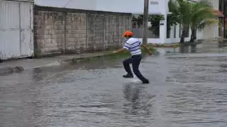 Denuncian que las autoridades no han acudido a realizar la pavimentación de la zona. Fotos: Agustín Ferrer,