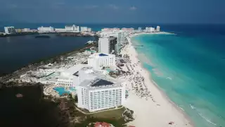 De acuerdo con el CPTQ la recuperación de operaciones aéreas favorecerá el arribo de turistas internacionales.