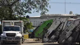 Intelligencia México estaba trabajando con 35 camiones, de los 60 que se establecían en el contrato. Foto: Mario Hernández.