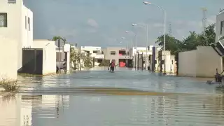 Cuestionaron los permisos que otorga el Ayuntamiento para construir en una zona vulnerable. Foto: Víctor Gijón.