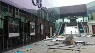 El centro comercial también resultó afectado tras el paso del Huracán Delta. Fotos: Víctor Ávalos.