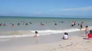 Comerciantes y prestadores de servicios coincidieron en que su economía mejora poco a poco.