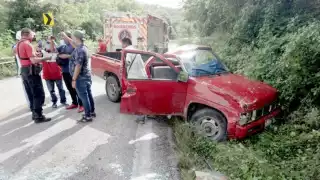 El vehículo quedó reducido a chatarra tras el siniestro. Foto: Erasmo Cruz.