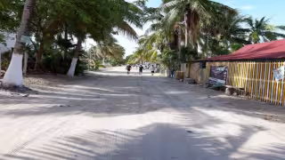 Pobladores de Punta Allen llevan una semana sin energía eléctrica