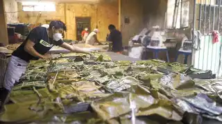 La panadería San Martín de Porres hornea alrededor de 500 pibes en un día normal de difuntos, pero ahora disminuyó la demanda. Fotos: Edwin Aguilar.