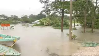De continuar las precipitaciones, el nivel del agua superaría la altura actual. Foto: Julio Gutiérrez.