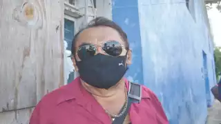 El delegado José Gómez Valladares expresó que están pendientes de estos trabajos que beneficiarán a albañiles y tuberos. Foto: Fernando Kantún.