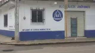 Señaló que muchas personas terminan internados en centros de rehabilitación.