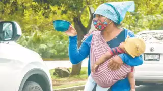 Los matrimonios pactados se realizan tanto por usos y costumbres como por un beneficio económico. Foto Víctor Ávalos.