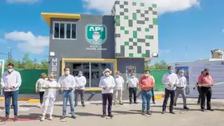 El mandatario inauguró las casetas de los muelles 11 y 15 de la API.