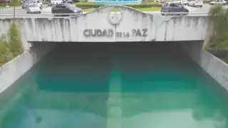 El distribuidor vial lleva 7 días inundado luego del paso del Huracán Delta. Foto: Martín Zetina.