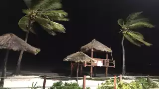 La Tormenta Tropical Ian se encuentra en las Islas Caimán, y por su trayectoria actual, afectará entre domingo y martes a Quintana Roo