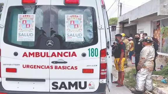 La mano del aprendiz quedó atrapada en la revolvedora de masa de un negocio ubicado en la colonia Kanisté. La mano del aprendiz quedó atrapada en la revolvedora de masa de un negocio ubicado en la colonia Kanisté.
