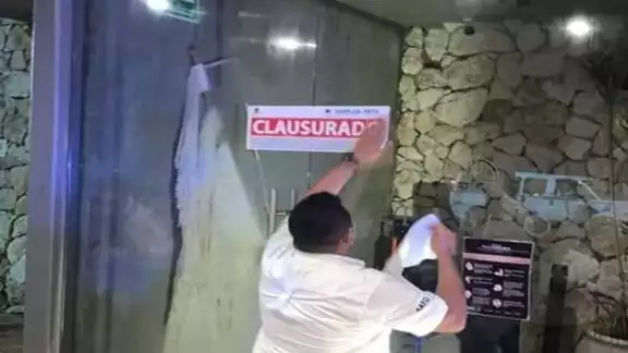 La Sefiplan colocó los sellos de clausura en el establecimiento. Fotos: Por Esto! La Sefiplan colocó los sellos de clausura en el establecimiento. Fotos: Por Esto!