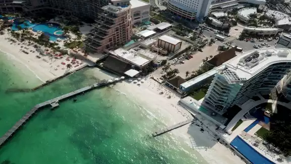 Este tipo de fraudes a vacacionistas representa cuatro mil 500 millones de dólares en estafas en México.