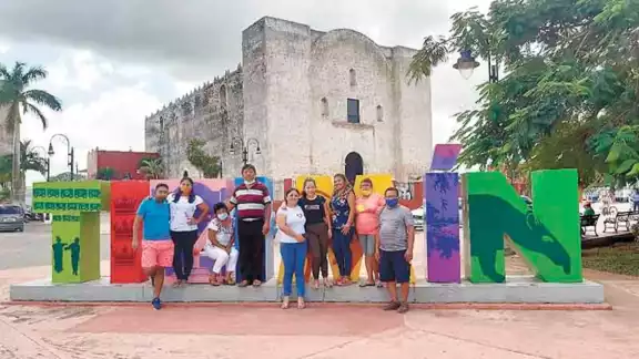 La familia Rodríguez Manrique, de Mérida, dijeron estar encantados con la ciudad. Foto: Raquel Margarita Huerta. La familia Rodríguez Manrique, de Mérida, dijeron estar encantados con la ciudad. Foto: Raquel Margarita Huerta.