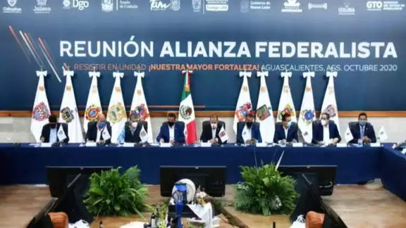 El Sol Azteca local respalda a los gobernadores de la Alianza Federalista que pugnan por acceso a las aportaciones. Foto: Por Esto! El Sol Azteca local respalda a los gobernadores de la Alianza Federalista que pugnan por acceso a las aportaciones. Foto: Por Esto!