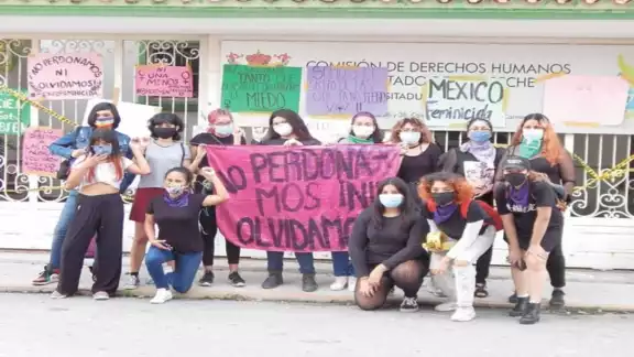 Entre los otros tipos de crímenes contra la mujer están el abuso sexual, feminicidio, estupro y hostigamiento. Entre los otros tipos de crímenes contra la mujer están el abuso sexual, feminicidio, estupro y hostigamiento.