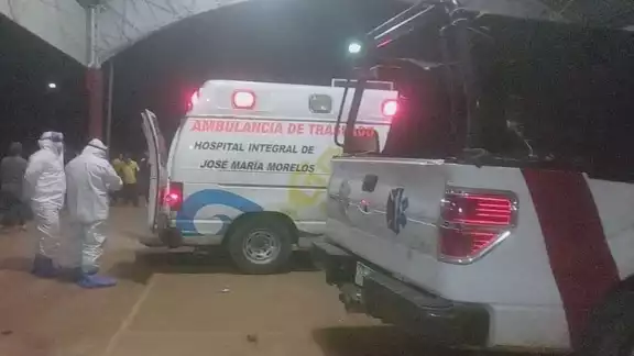 No hay fecha para recuperar la ambulancia, los paramédicos seguirán usando patrullas. Foto: Lusio Kauil. No hay fecha para recuperar la ambulancia, los paramédicos seguirán usando patrullas. Foto: Lusio Kauil.