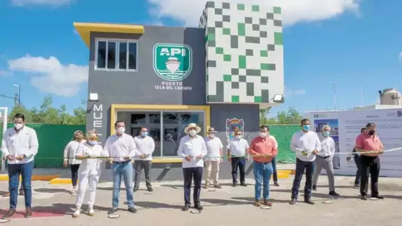 El mandatario inauguró las casetas de los muelles 11 y 15 de la API. El mandatario inauguró las casetas de los muelles 11 y 15 de la API.