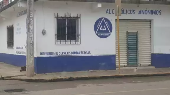 Señaló que muchas personas terminan internados en centros de rehabilitación. Señaló que muchas personas terminan internados en centros de rehabilitación.