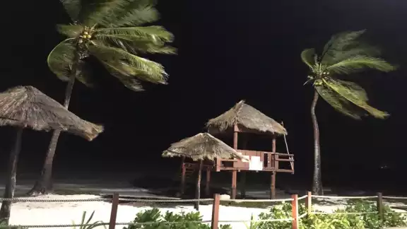 Sus extensas bandas nubosas reforzarán la probabilidad de lluvias en la Península de Yucatán Sus extensas bandas nubosas reforzarán la probabilidad de lluvias en la Península de Yucatán