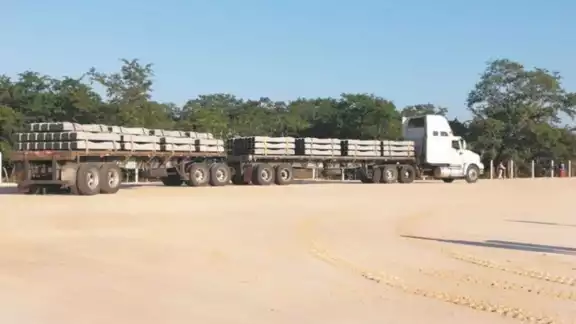 Se contempla que en los próximos días inicie la instalación de las vías. Foto: José Euán.