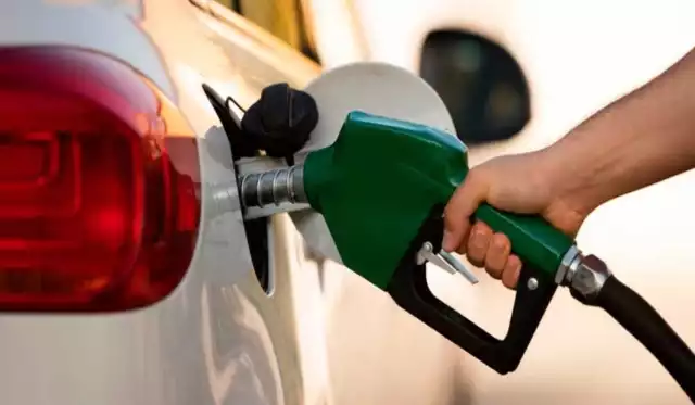 En Cozumel, un ciudadano expuso que las 5 franquicias de Pemex venden gasolina magna regular en 25.25 y 25.75 pesos