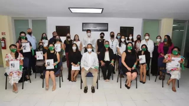 Participaron representantes de colectivos feministas, autoridades de los tres órdenes de gobierno, la FGE y la Codheqroo.