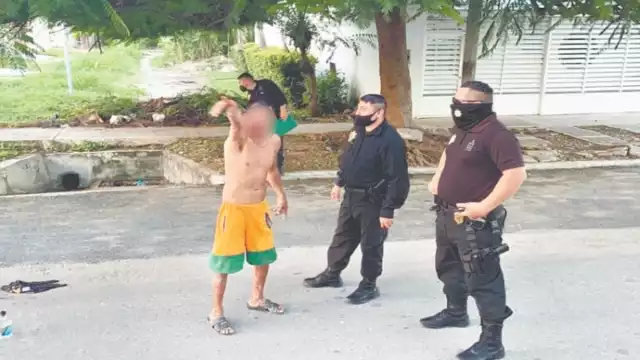El hombre manifestó haberse caído tras intentar brincar un camellón.
