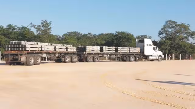 Se contempla que en los próximos días inicie la instalación de las vías. Foto: José Euán.