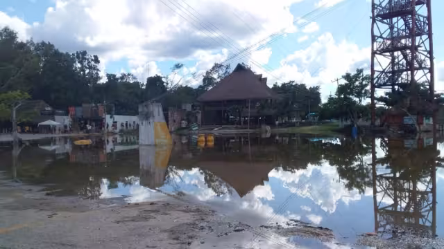 El sitio lleva más de tres semanas inundado. Foto: Miguel Améndola.