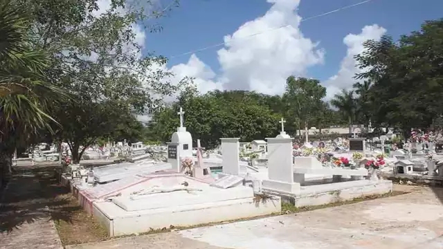 Piden respetar las medidas sanitarias al acudir a los recintos. Foto: Efraín Valencia.