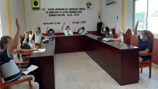 El personal médico que atiende a pacientes COVID-19 en Lázaro Cárdenas recibirá un bono de 2 mil 500 pesos. Foto: Luis Enrique Tuz