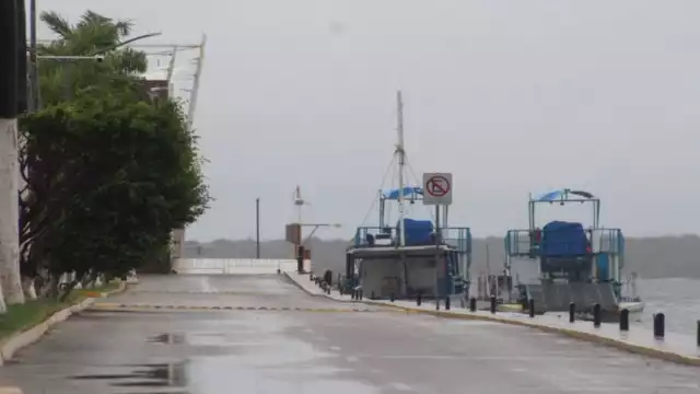 Se mantienen suspendidas las actividades náuticas en la Bahía de Chetumal, Bacalar, Laguna Milagros y El Palmar. Foto: Eric Castillo.