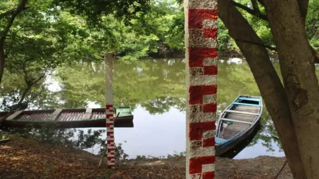 El incremento del nivel del afluente ya empezó a amenazar a las familias de las comunidades cercanas.