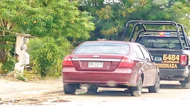 El padre del joven dio aviso a los servicios de emergencia, quienes al llegar verificaron que el joven se encontraba sin vida