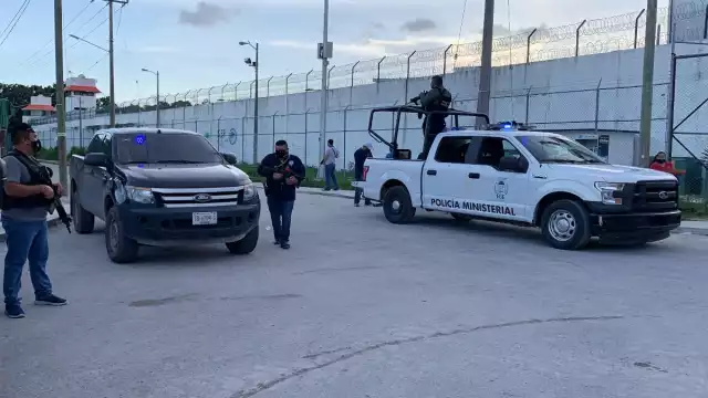 Quintana Roo tiene 200 personas para servicios periciales
y/o médicos forenses. Foto: Jorge Delgado
