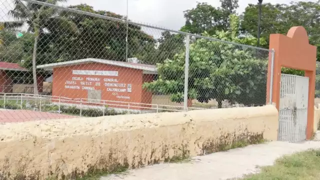 Consideran que todavía no hay condiciones para que los estudiantes regresen a las aulas. Foto: Néstor Cuevas.
