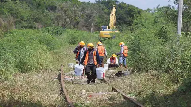 Los fenómenos meteorológicos obligaron a parar las obras por las complicaciones de trabajar en suelo húmedo. Foto: Martín Zetina.