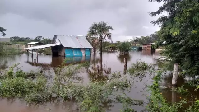 Una veintena de hogares permanecen anegados, aunque el número podría aumentar una vez que se realicen recorridos. Foto: Eric Castillo.