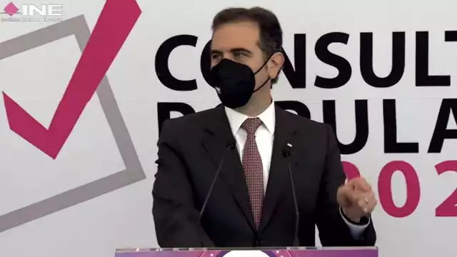 INE solicitó mil  730 millones de pesos a la SHCP para la consulta de revocación de mandato. Foto: Twitter @INEMexico