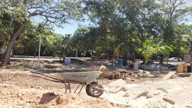 Los trabajos fueron ejecutados en propiedad privada pero también
en vialidades y zonas de jurisdicción del Fonatur. Foto: Erick Marfil.