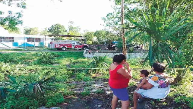 El hombre falleció al caer en el agua, sus parientes dijeron que había
salido de su domicilio el domingo y no retornó.