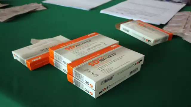Un paciente portador del virus requiere un presupuesto aproximado de 200 mil pesos al año para costear el tratamiento. Foto: Por Esto!