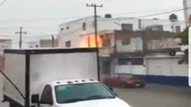 La explosión dejó al sector sin energía eléctrica. Foto: Julio Jiménez Mendoza.