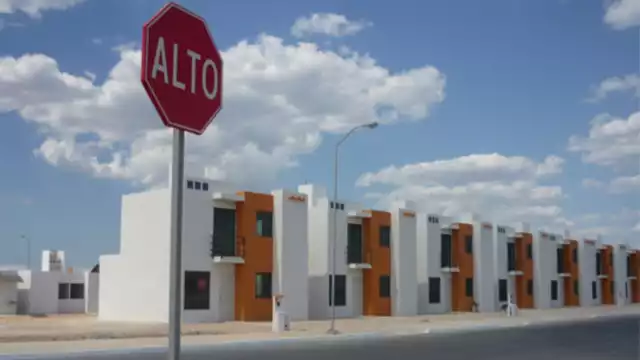 Los habitantes señalan que sus viviendas han presentado filtraciones de agua en las paredes. Foto: Internet.
