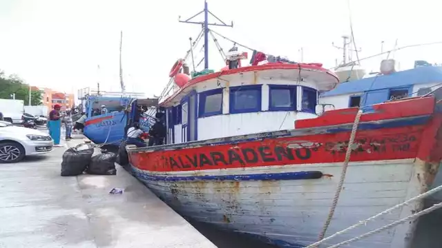 Son 350 las embarcaciones que resultaron afectadas. Foto: Julio Jiménez Mendoza.